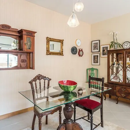 Varanda Do Castelo - Charming In A Historical Town 아파트